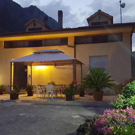 Bed and Breakfast L'Acquario Trecchina Exterior foto